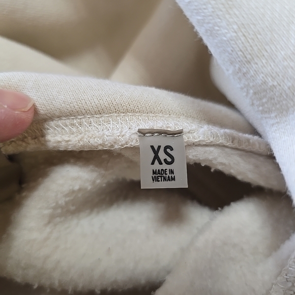 Fear of God Essentials Cream Hoodie Unisex Adult Size XS Some Flaws See Pics - Picture 13 of 14